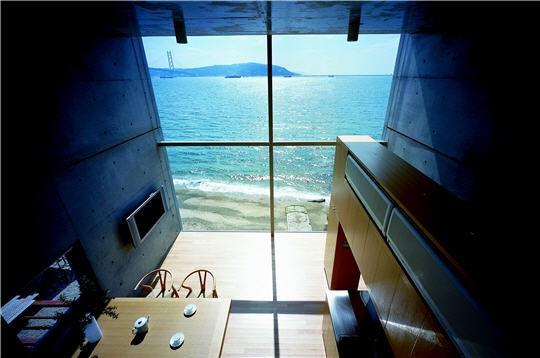 La maison 4x4, Japon
